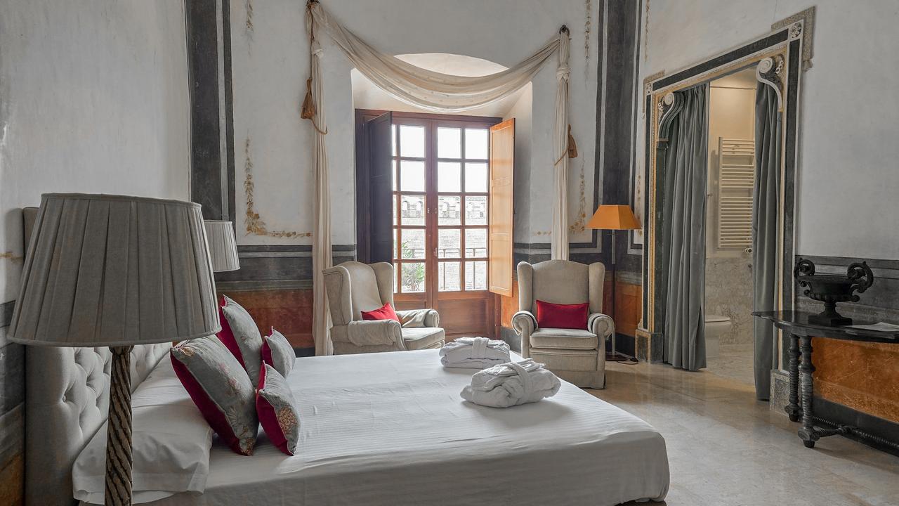 Junior Suite Hospedería del Monasterio de Rueda (Only Adults +14) Junior Suite Hospedería del Monasterio de Rueda (Only Adults +14)