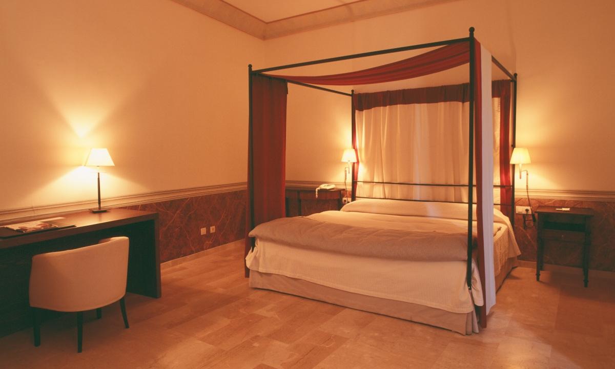 Habitación Júnior Suite  Hospedería del Monasterio de Rueda Sástago Habitación Júnior Suite  Hospedería del Monasterio de Rueda Sástago